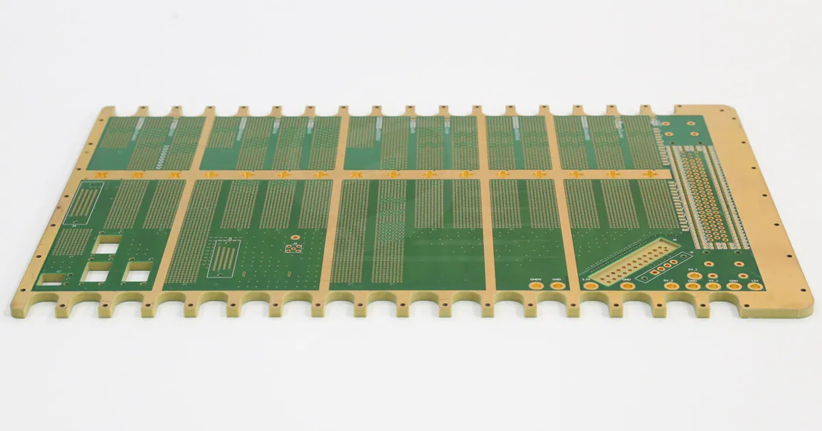Backplane PCB