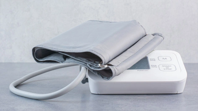 Portable pulse oximeters